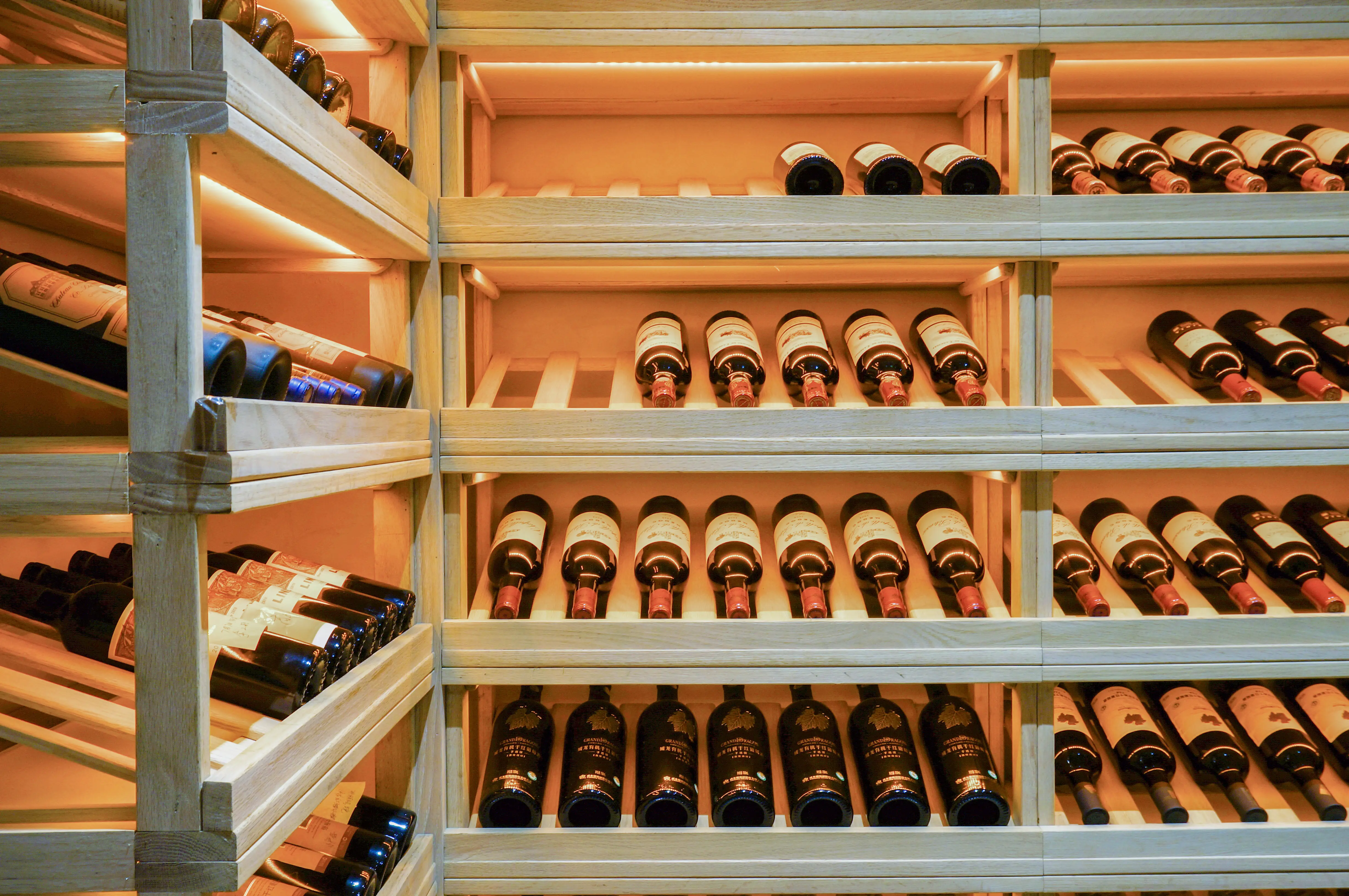 Détail cave à vins du Jardin d'Émile